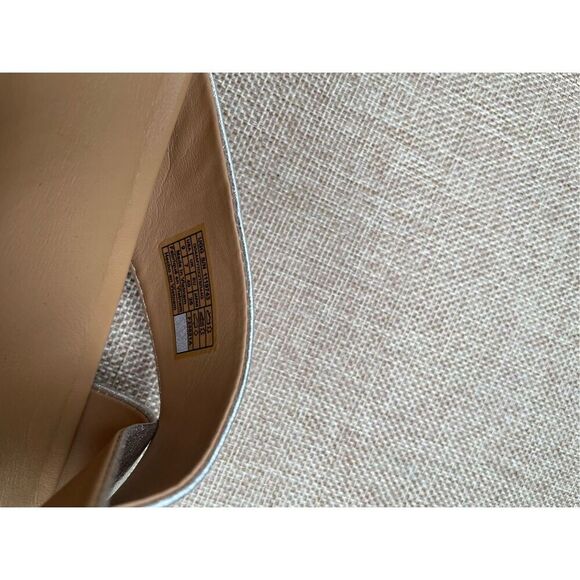 UGG Women's Emily Slide Sandal Metallic Silver Size 9 - Picture 11 of 12